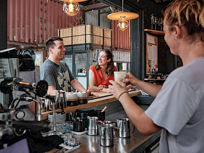 Kaffee von der Infobar im Kreativpark Lokhalle