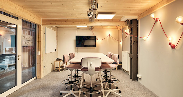 Workhshoplocation in altem Schiffscontainer im Kreativpark Lokhalle