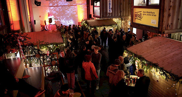 Firmenweihnachtsfeier mit eigenem Weihnachtsmarkt im Kreativpark Lokhalle